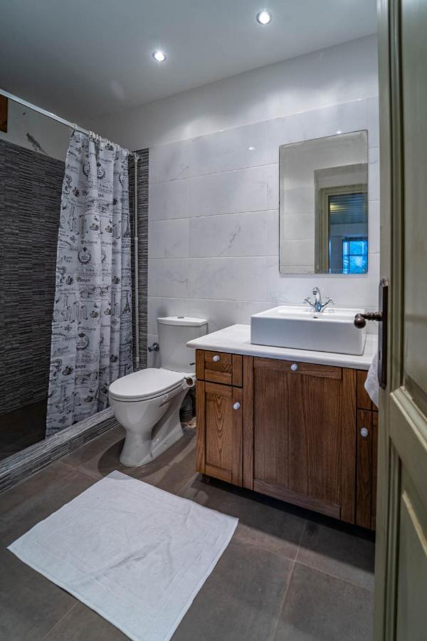 Maisonette Korfes-Κορφές-Μ Δύο Αυτόνομοι Όρoφοι Της Βίλας Κορφές Για Οικογένειες Και Μικρές Παρέες Karpenisi Luaran gambar