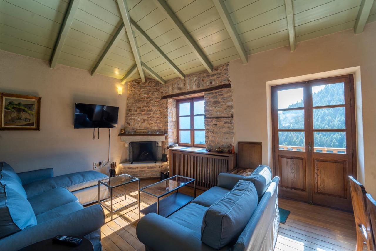 Maisonette Korfes-Κορφές-Μ Δύο Αυτόνομοι Όρoφοι Της Βίλας Κορφές Για Οικογένειες Και Μικρές Παρέες Karpenisi Luaran gambar